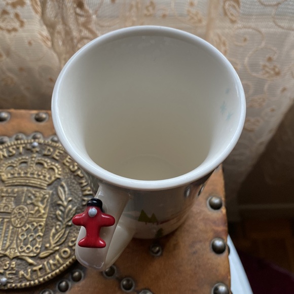 Starbucks Holiday 2011 small bone china dog sledding and people skating mug cup - Picture 2 of 13